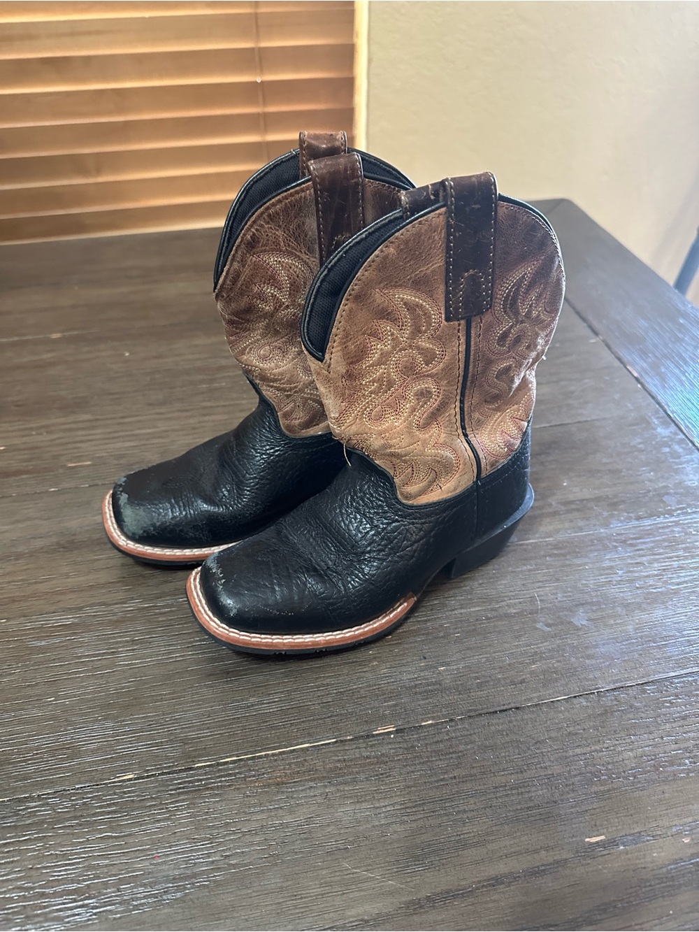 DAN POST BOYS' LITTLE RIVER WESTERN BOOTS - SQUARE TOE Sz 12